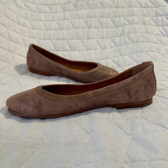 Frye Carson Round Toe Leather Ballet Womens Shoes - Picture 8 of 10